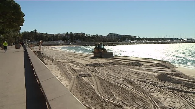 PLAGE TRAVAUX